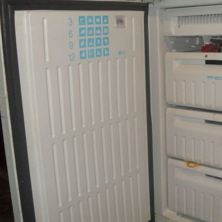 Замена уплотнителя на холодильнике в Саратове